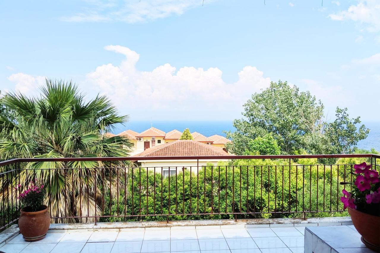 דירות Amazing Sea View Loft, אפיטוס מראה חיצוני תמונה